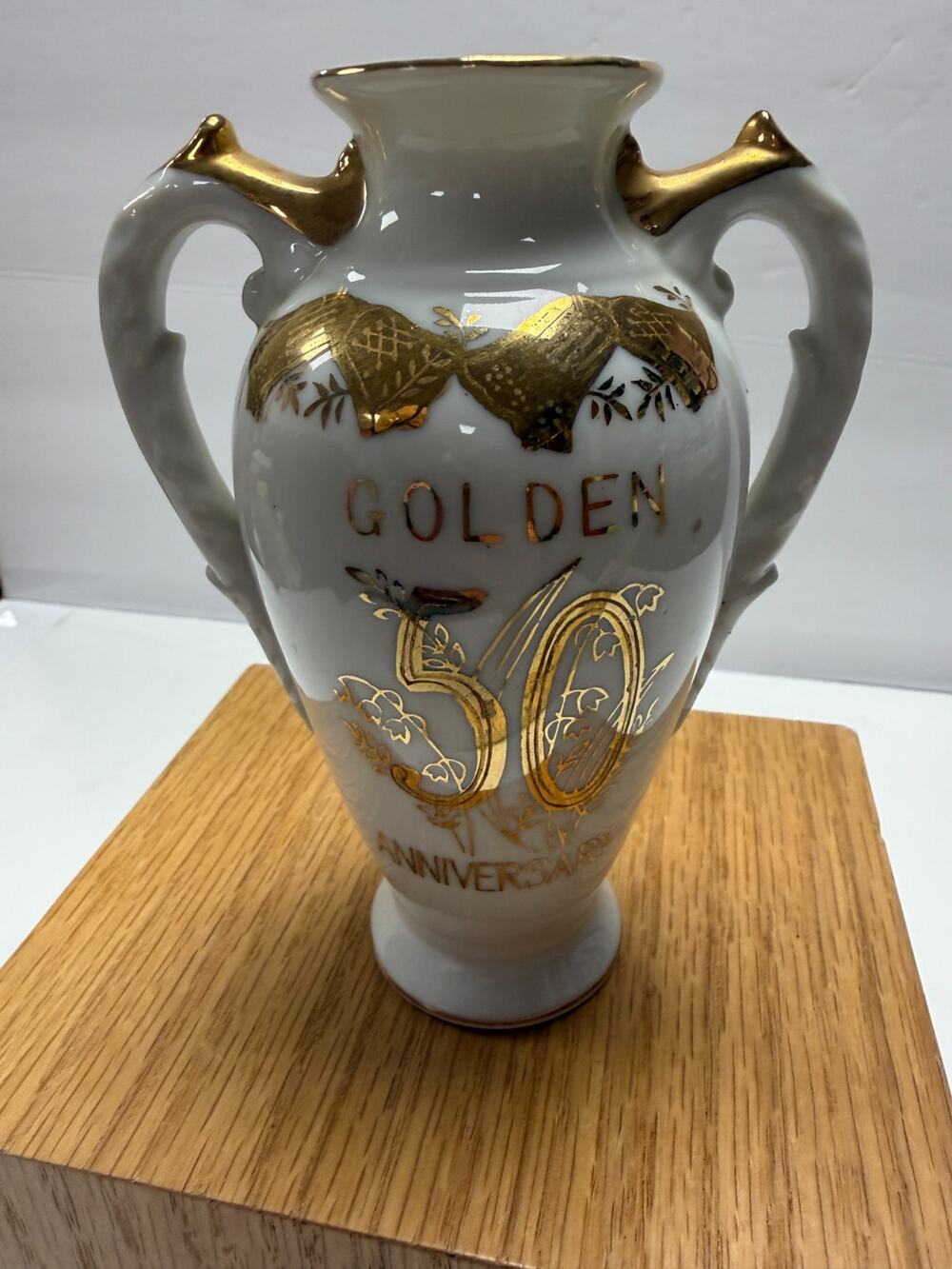 Norcrest Fine China Golden 50th Anniversary Vase Gold Trim Japan